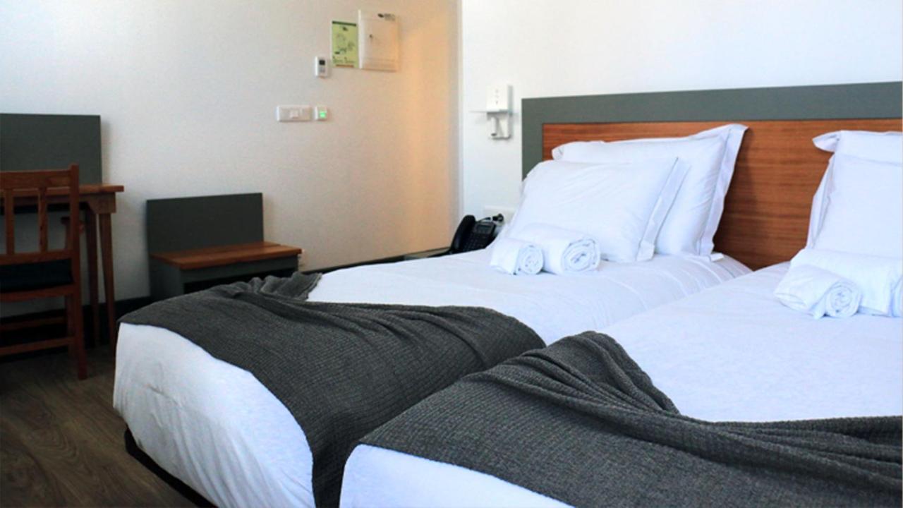 Alianca Cafe & Hostel Angra do Heroismo Ngoại thất bức ảnh